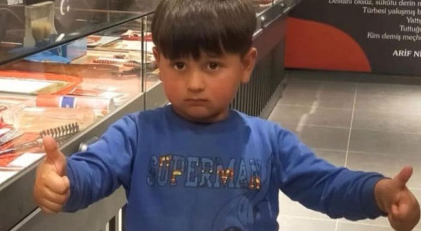 Bayram şekeri toplamak için konuttan çıktı! 5 yaşındaki Sinan’ın feci mevti