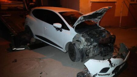 Alkolü şoför dehşet yaşattı! 5 araç hurdaya döndü