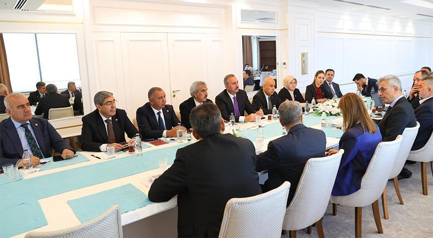 Bakan Memişoğlu AK Parti ve MHP milletvekilleriyle bir ortaya geldi