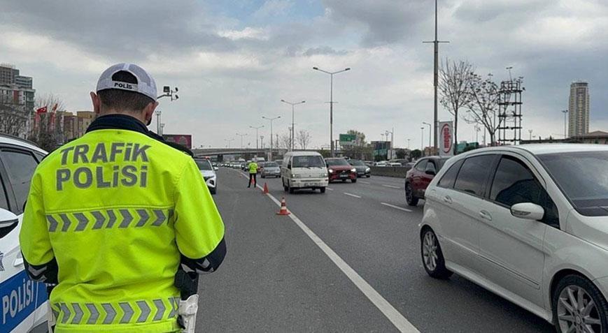 Bakan Yerlikaya duyurdu! Trafik önlemleri 8 Nisan’a kadar devam edecek