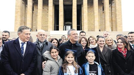 CHP’nin A Takımı’na iki yeni isim girdi