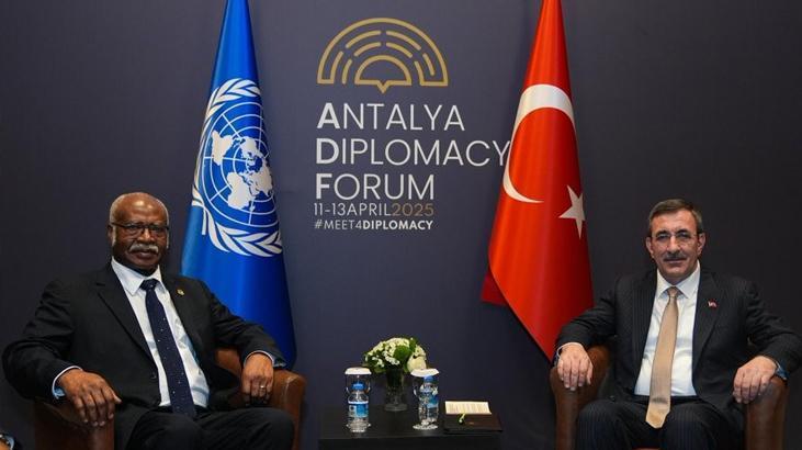 Cumhurbaşkanı Yardımcısı Yılmaz, BM Genel Kurulu Lideri Yang ile görüştü