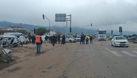 Gaziantep’te müthiş kaza: 2 kişi hayatını kaybetti