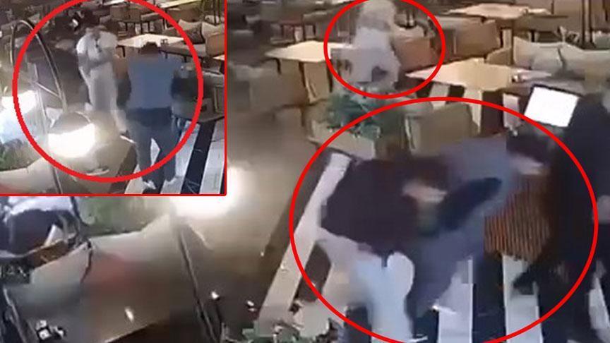 Yer: Elâzığ! Kendisini dışarı çıkarmak isteyen 2 kişiyi vurdu