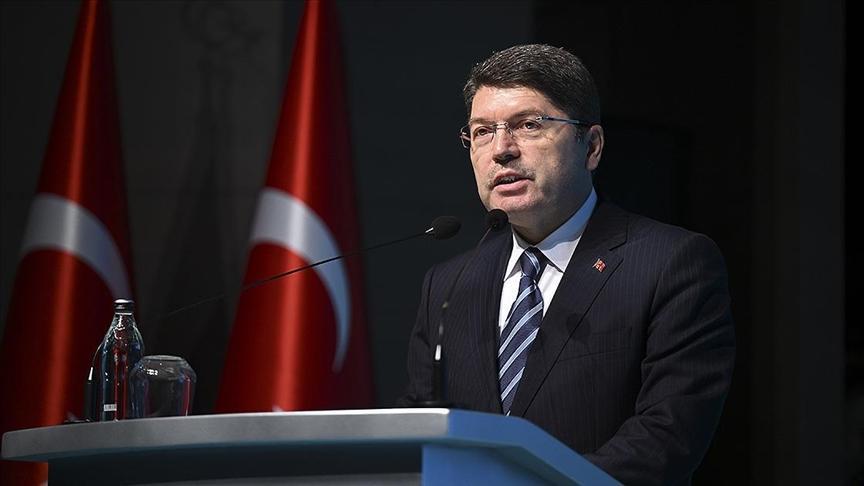 Bakan Tunç’tan göreve yeni başlayan infaz ve müdafaa memurlarına ait paylaşım