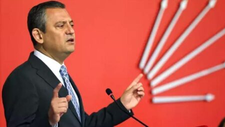 CHP Lideri Özgür Özel’den Anneler Günü kutlaması