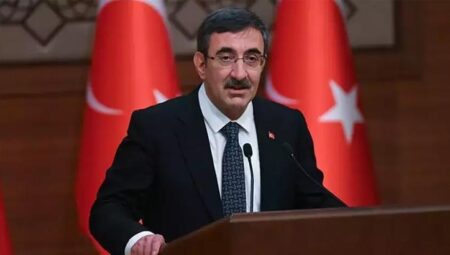 Cumhurbaşkanı Yardımcısı Yılmaz, Nevşehir’de temaslarda bulundu! ‘Hiç kimsenin tereddütü olmasın’