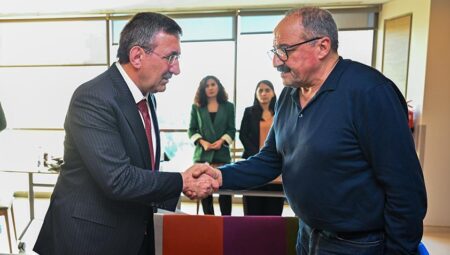 Cumhurbaşkanı Yardımcısı Yılmaz’dan Sırrı Süreyya Lider için taziye ziyareti