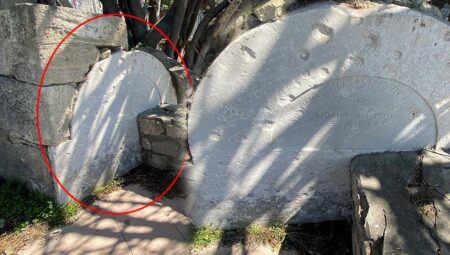Duvarın içinden çıktı! 170 yıllık ‘hazine’ şaşkına çevirdi