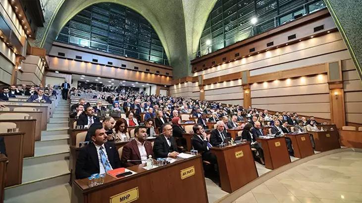 İBB Meclisi’nde, belediyede birtakım şahısların aşikâr şirketlerle çıkar ilgisi kurduğu argümanına soru önergesi