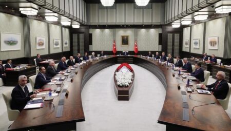 Kabine toplanıyor! Masadaki 2 kritik bahis