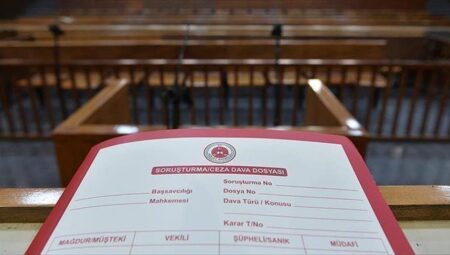 Polisin üzerine aracını süren CHP’li milletvekilinin sürücüsüne 3 yıl mahpus istemi