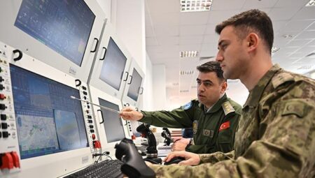 Sıcak bölgelerin sessiz gözcüleri… İHA pilotlarının şiddetli eğitimi