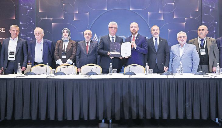 Sıhhatte teknolojik istiklal bildirgesi: Yerli ve kapsamlı dönüşüm daveti