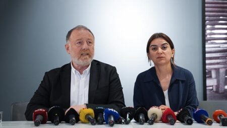 Sırrı Süreyya Önder’in ailesi ve parti temsilcileri taziyeleri kabul etti