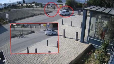 Yer: Hatay… Kaza anı kamerada! 2 kişi metrelerce havaya uçtu