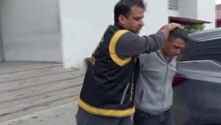 Adana’da enteresan olay! Arkadaşları meskene bırakmayınca araba çaldı