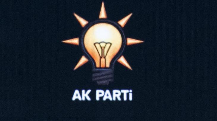 AK Parti: Kendi tabanına bildiri telaşı var