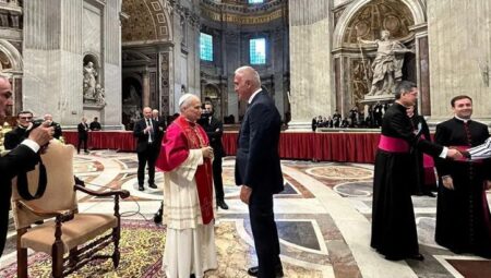 Bakan Ersoy, Papa 14. Leo’nun vazifeye başlama merasimine katıldı