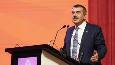 Bakan Tekin, Kocaeli’de anaokulu açılışında açıklamalarda bulundu