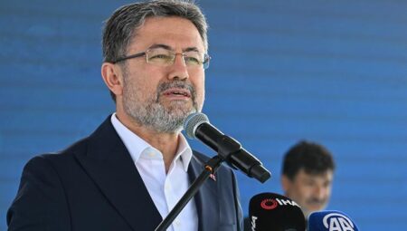 Bakan Yumaklı: Üreticilerimizi koruyan bir siyaset izlemeye çaba ediyoruz