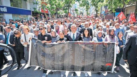 ‘Barış isteriz, Analar ağlamasın diye’