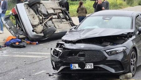 Beylikdüzü’nde feci kaza! Evvel zıt şeride daldı, akabinde 2 araca çarptı