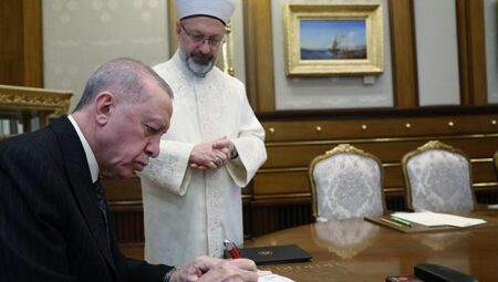 Cumhurbaşkanı Erdoğan’dan Türkiye Diyanet Vakfı’na kurban bağışı