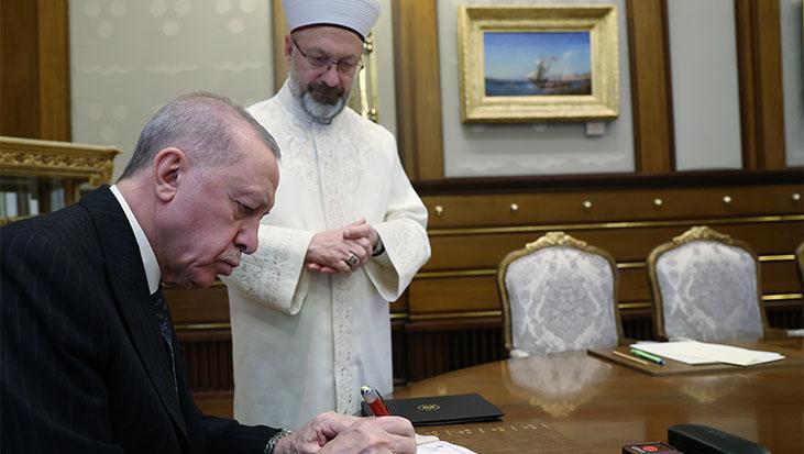 Cumhurbaşkanı Erdoğan’dan Türkiye Diyanet Vakfı’na kurban bağışı