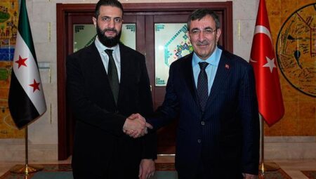 Cumhurbaşkanı Yardımcısı Yılmaz, Suriye lideri Ahmed Şara ile bir ortaya geldi