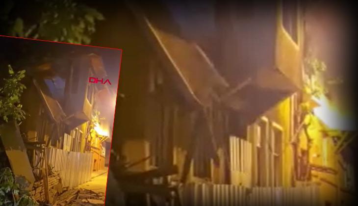 Fatih’te iki katlı metruk bina çöktü