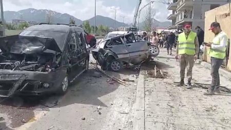 Freni boşalan beton mikseri onlarca aracı biçti