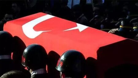 Pençe-Kilit Harekatı bölgesinde yıldırım düşmesi sonucu bir asker şehit oldu