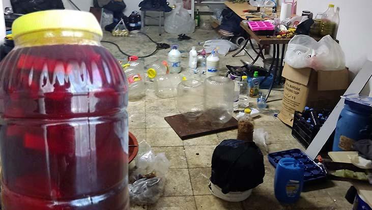 Rezalet görüntü! Tuvaletin yanındaki şalgam imalathanesi kapatıldı