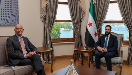 Suriye Cumhurbaşkanı Şara ABD Büyükelçisi Barrack’ı kabul etti