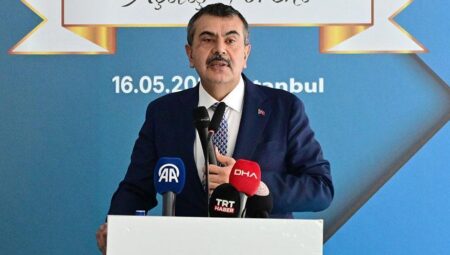 ‘Türkiye Cumhuriyeti Devleti, eğitimde hem fiziki hem de teknolojik altyapı ihtilalleri yaptı’