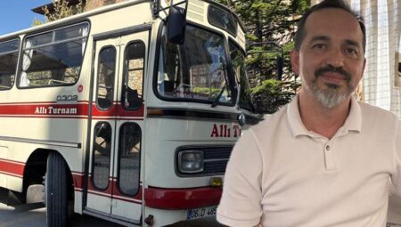 1985 model otobüsü konuta dönüştürdü! Türkiye’yi geziyor: ‘Kornalarla eşlik ediyorlar’