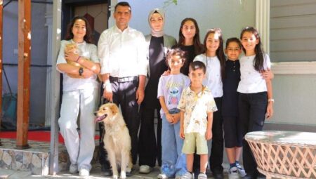 7 çocuklu öğretmen çiftin isteğine Bakan Tekin karşılık verdi!