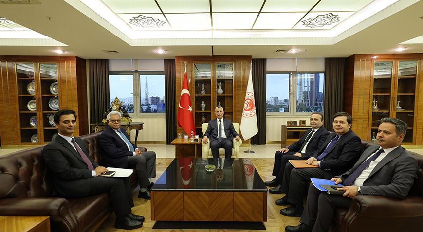 Bakan Bolat Pakistan’ın Ankara Büyükelçisi ile bir ortaya geldi
