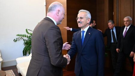 Bakan Uraloğlu, Bulgaristan Başbakanı Jelyazkov ile görüştü