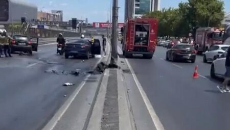 Beylikdüzü’nde zincirleme kaza! Araçlar birbirine girdi