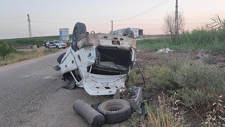 Diyarbakır’da feci kaza: Araba taklalar attı, 1 meyyit, 4 yaralı