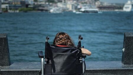 Elleri ve ayakları sırtına yapışık doğdu! Her şey ailesinden kapalı İstanbul’dan Düzce’ye gitmesiyle başladı