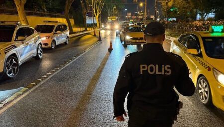 Emniyetten dev kontrol: Huzur İstanbul uygulamasında 949 kişi yakalandı
