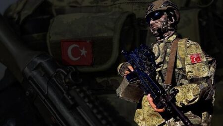 İran ABD üslerini vurdu! MSB: Bölgedeki birliklerimiz inançta