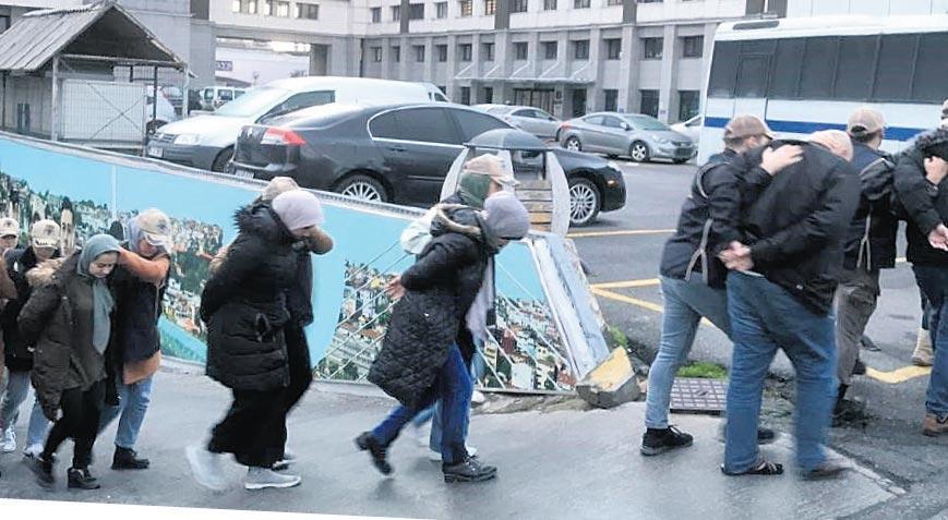 İran’da zafiyet Türkiye’de mukavemet! Casusların ensesinde…