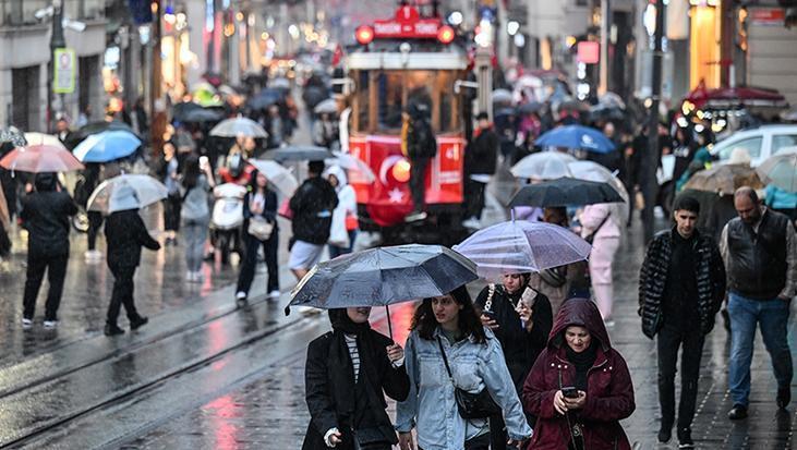 İstanbul’a gök gürültülü sağanak geliyor! Hava durumu için yeni ihtar geldi