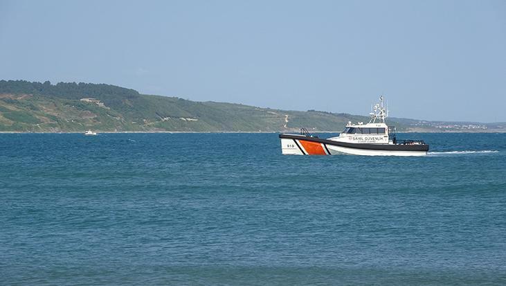 Şile Plajı’nda boğulma tehlikesi: 2 şahıstan 1’i kurtarıldı, oburu kayıp