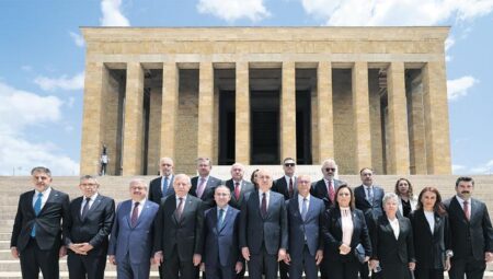 ‘Terörden arınmış Türkiye’yi inşa etmenin gayreti içindeyiz’