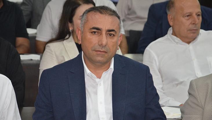 Adana’da Zeydan Karalar’ın yerine lider vekili Güngör Geçer seçildi